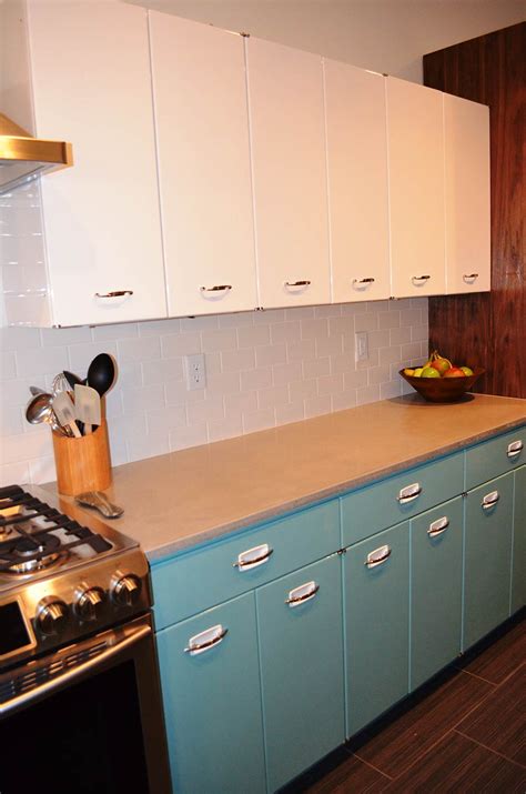 vintage stainless steel kitchen cabinets|retro style metal kitchen cabinets.